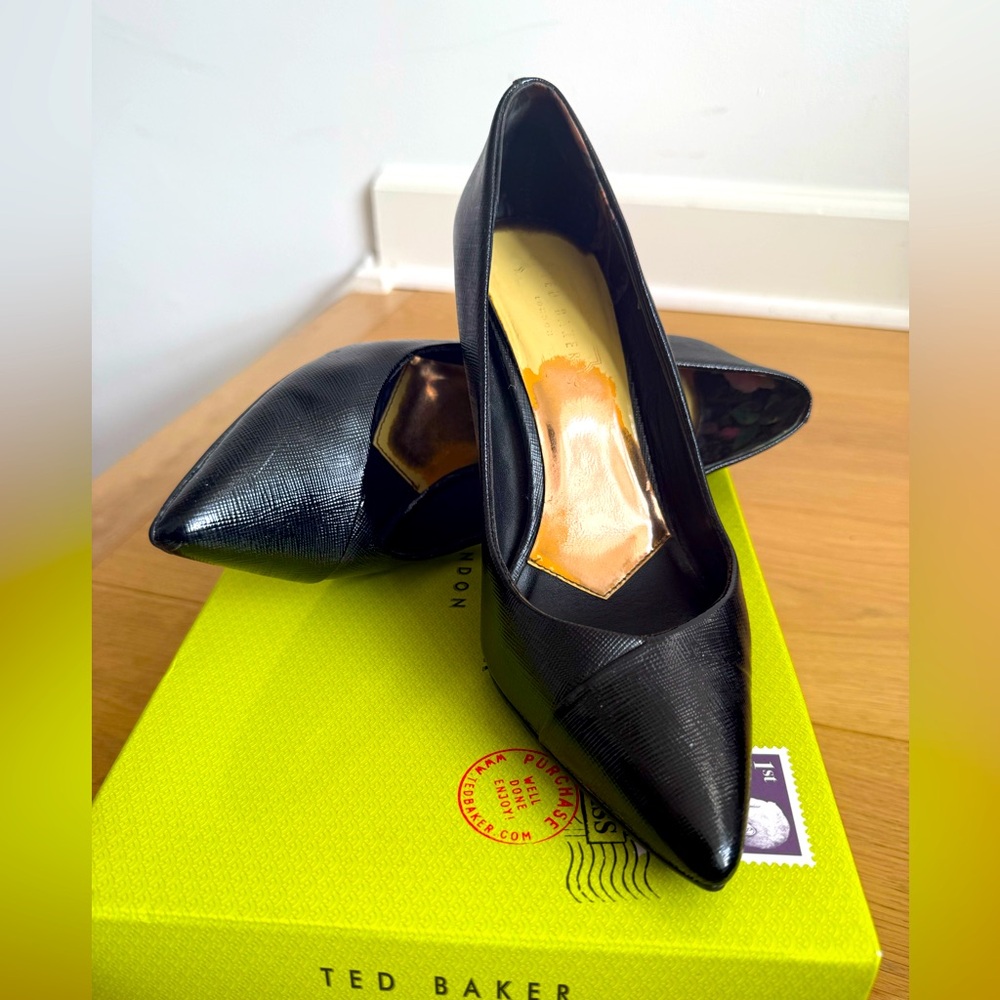 Ted Baker London Cossay Heels - black pumps with rose gold details - women’s 7.5